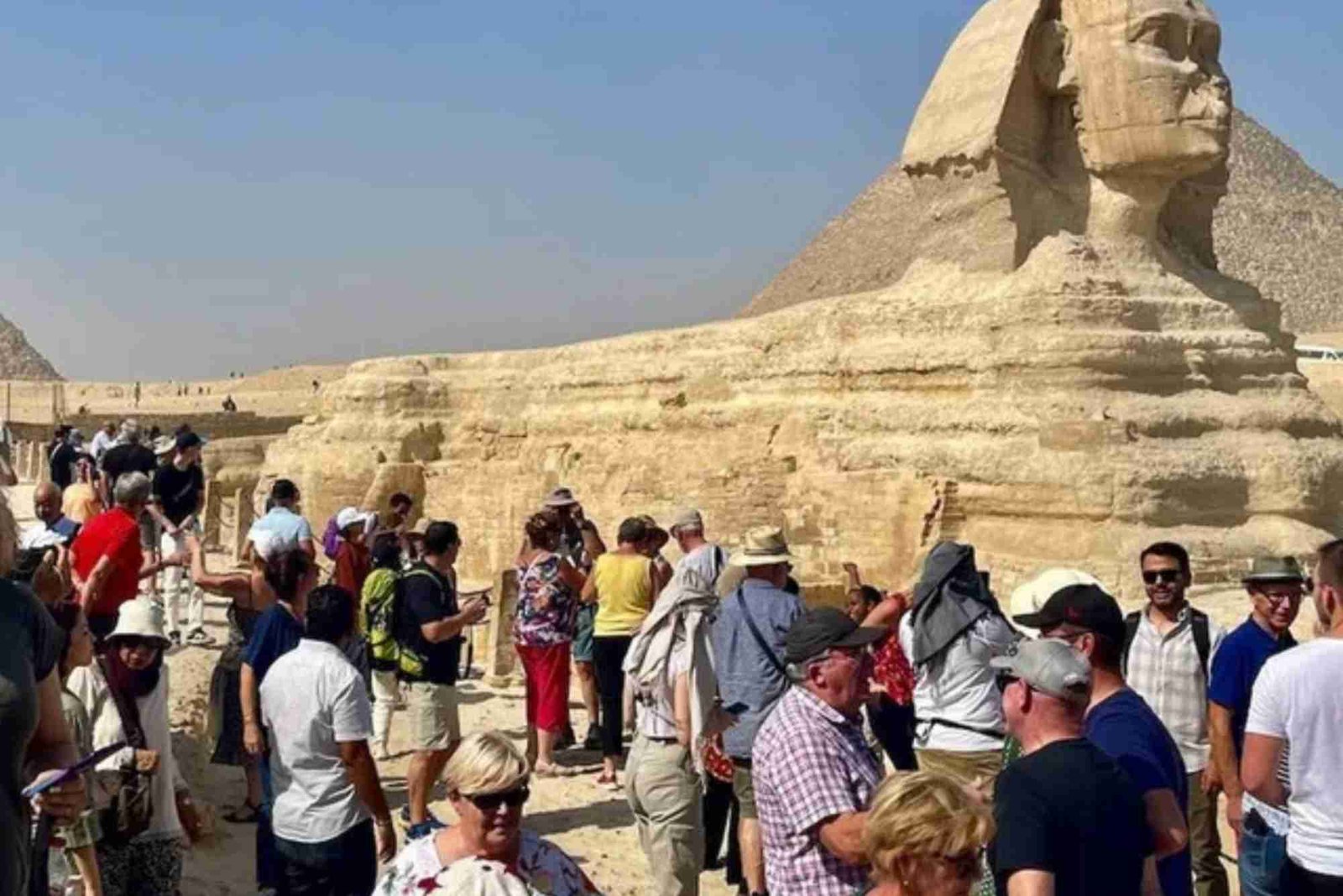 بيراميدز للسياحة
